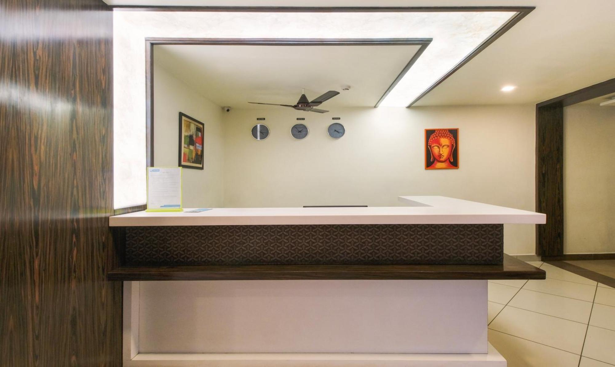 Itsy Hotels N Square Vijayawāda Buitenkant foto